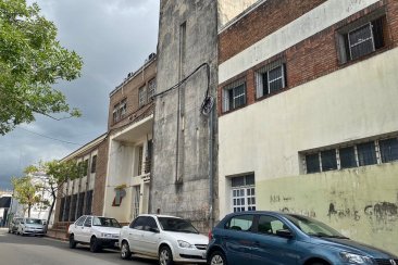 La comunidad educativa de la Tecnica N° 1 solicita ayuda para una profesora. La comunidad educativa de la Tecnica N° 1 solicita ayuda para una profesora.
