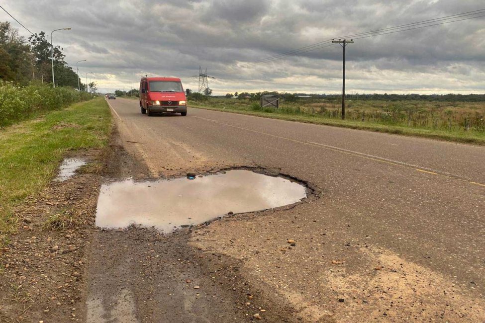 Frigerio anunció el llamado a licitación de varios tramos de rutas en el departamento Concordia