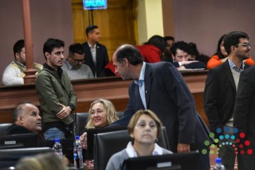 La situación de las universidades fue parte del debate en la sesión. La situación de las universidades fue parte del debate en la sesión.