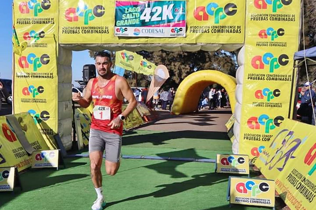 Francisco Bocanegra se quedó con los 42k de la Maratón Salto Grande.