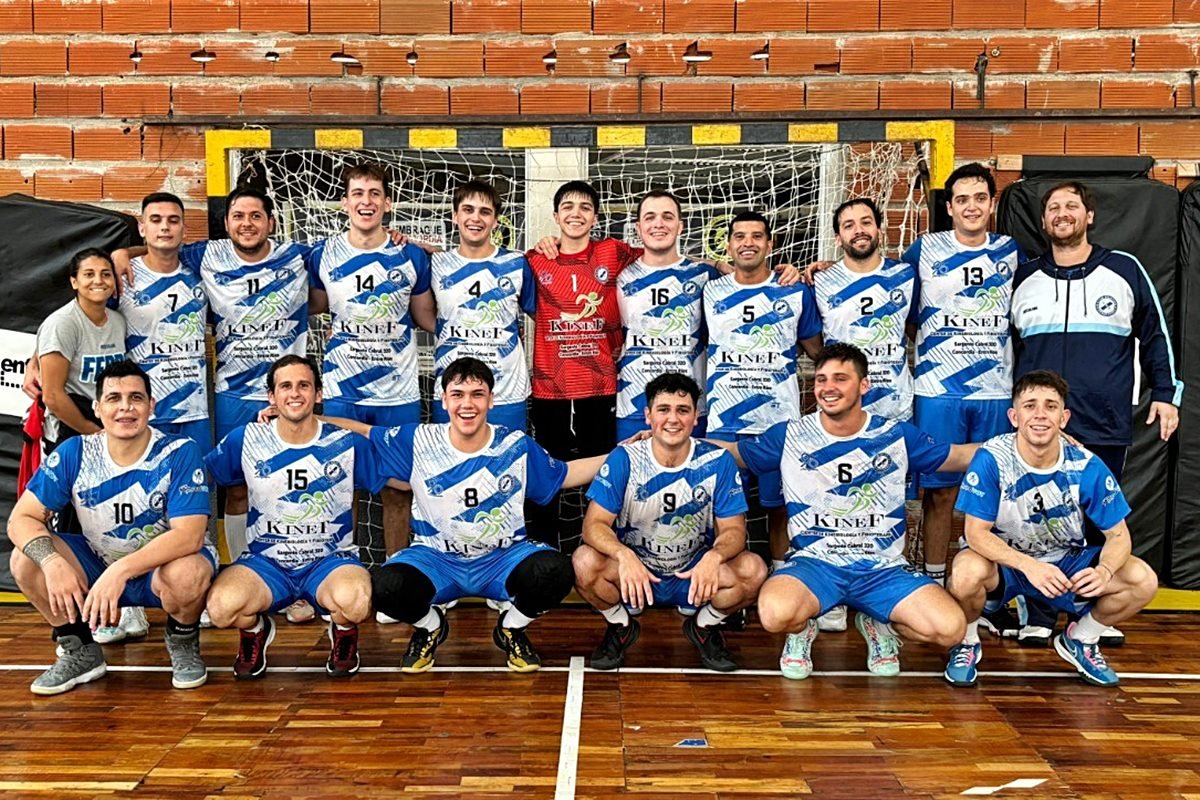 Equipo de mayores masculino de Ferro presente en el Final Six