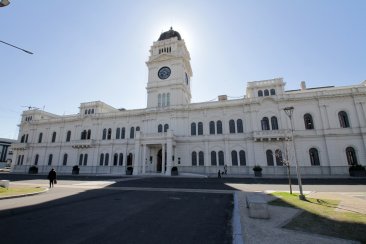 El encuentro será a las diez de la mañana. El encuentro será a las diez de la mañana.