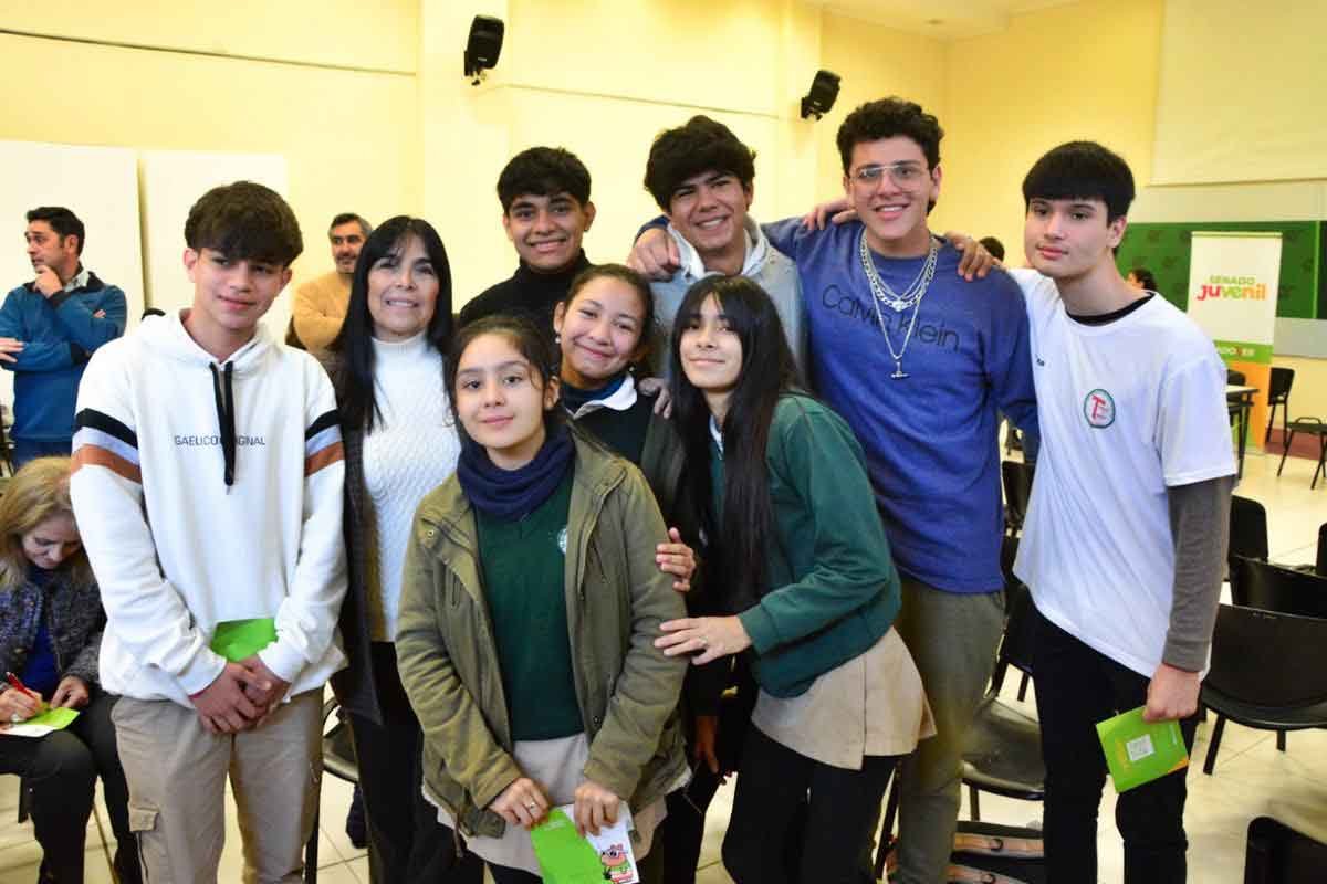 Aluani present&oacute; el Senado juvenil 2024 en Concordia.