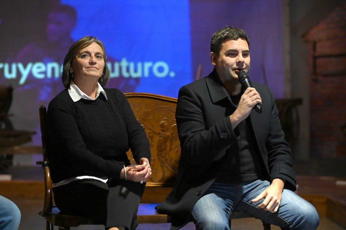 &ldquo;Las fiestas populares son un patrimonio simbólico&rdquo;, aseguró el intendente.