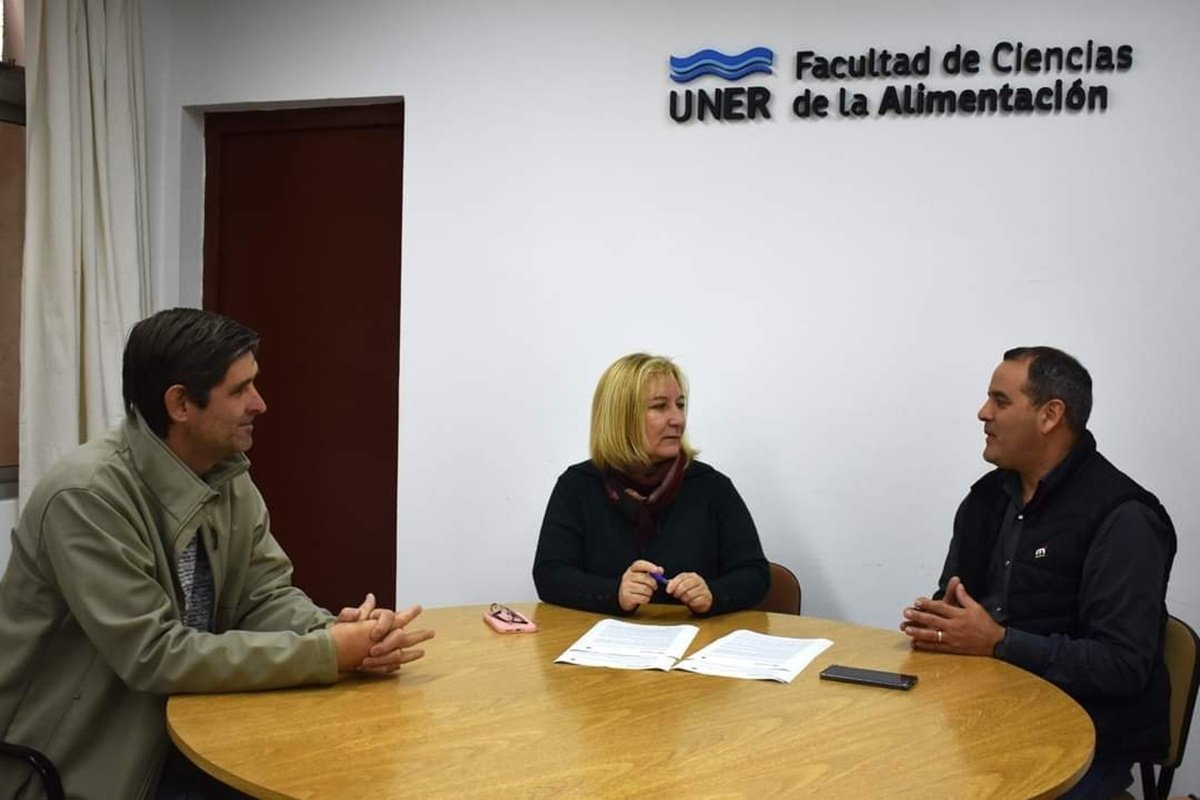 El intendente firmó el convenio con la decana de dicha facultad.