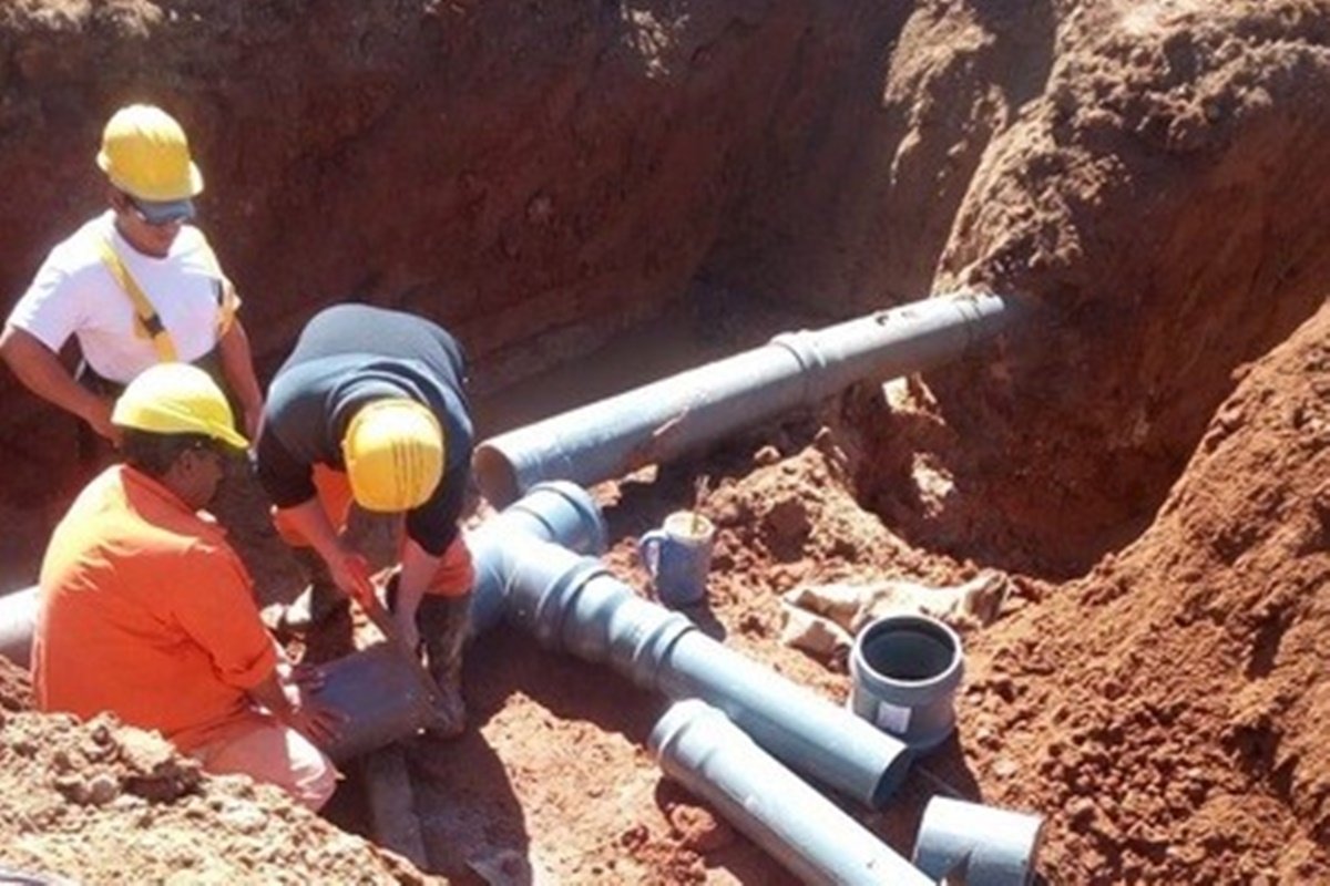 Por el corte, se asistir&aacute; al hospital Masvernat con un cami&oacute;n cisterna.