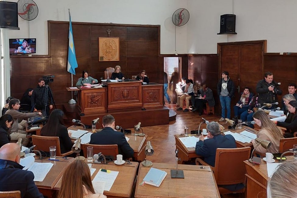 En una acalorada sesión fracasó el intento express que buscó modificar el funcionamiento de la radio municipal
