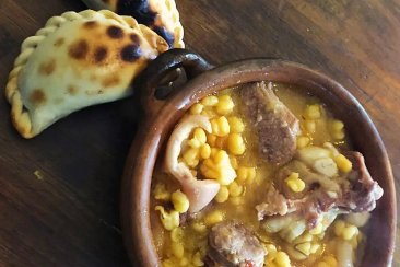 Locro, buseca y empanadas para este 1° de Mayo. Locro, buseca y empanadas para este 1° de Mayo.