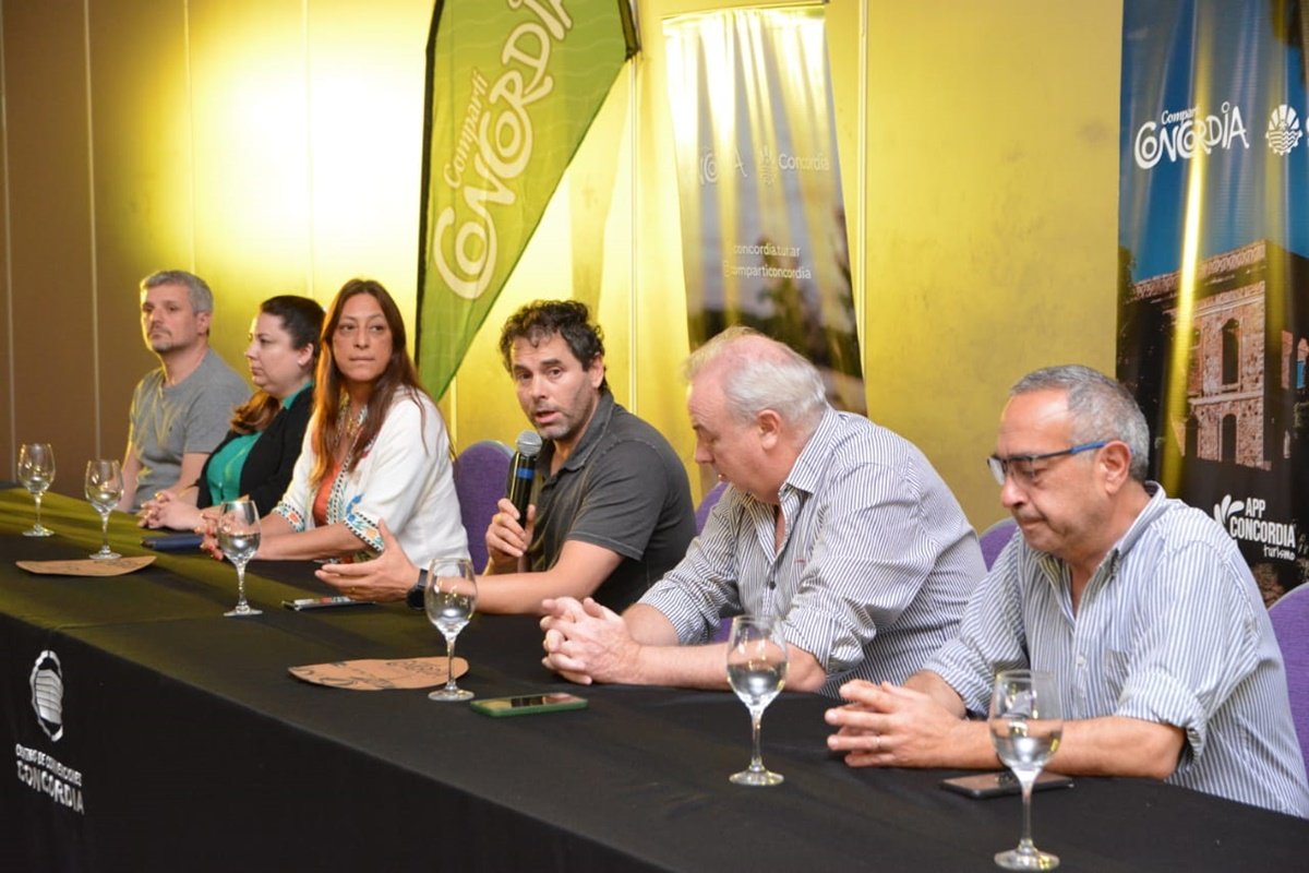 Dicho programa regirá desde el 1 de septiembre al 30 de noviembre. Dicho programa regirá desde el 1 de septiembre al 30 de noviembre.