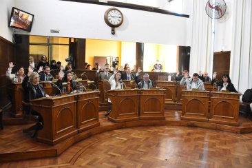 Se aprobó la "Ficha Limpia", para ocupar cargos públicos en Concordia. Se aprobó la "Ficha Limpia", para ocupar cargos públicos en Concordia.