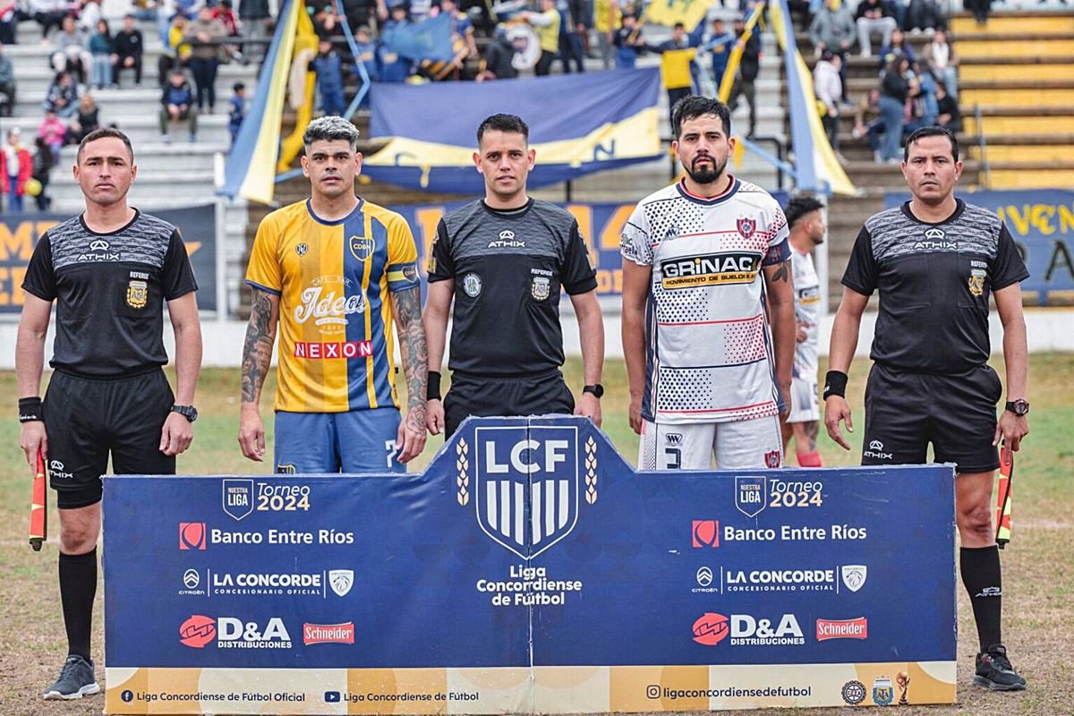 Bou debut&oacute; este domingo con la camiseta de sus amores.