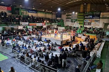 El boxeo va desde el corsódromo al Gigante Verde El boxeo va desde el corsódromo al Gigante Verde