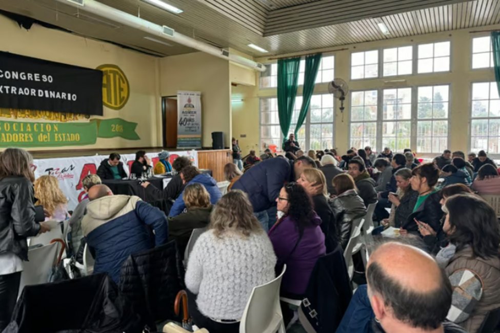AGMER rechazó la oferta del gobierno provincial y anunció cinco días de paro