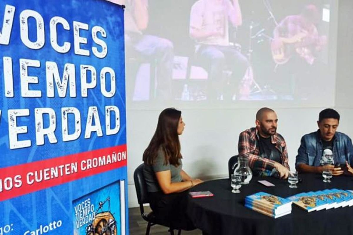 Presentación del libro en Necochea. Presentación del libro en Necochea.