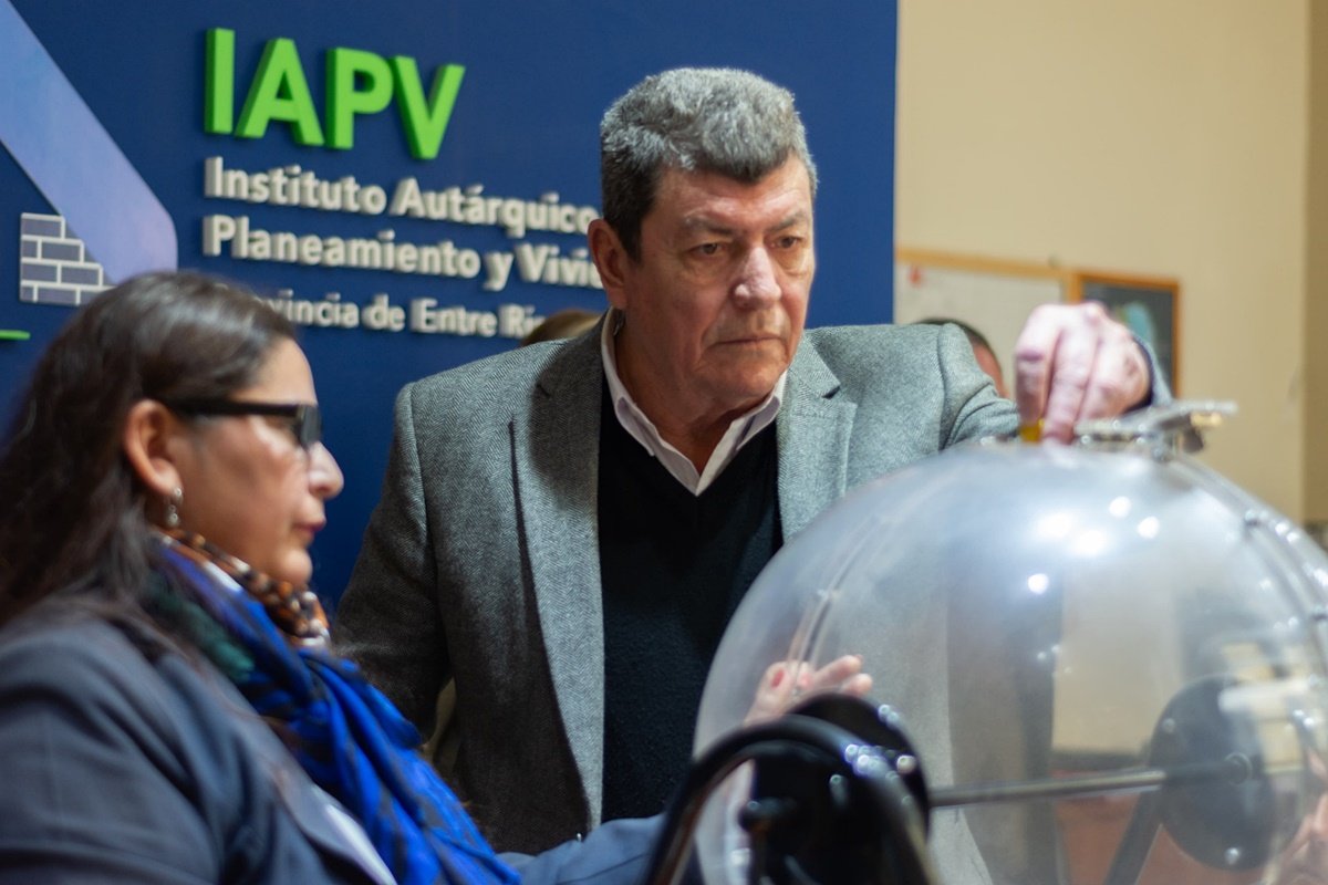 El sorteo fue supervisado por escribano y se transmitió en vivo. El sorteo fue supervisado por escribano y se transmitió en vivo.