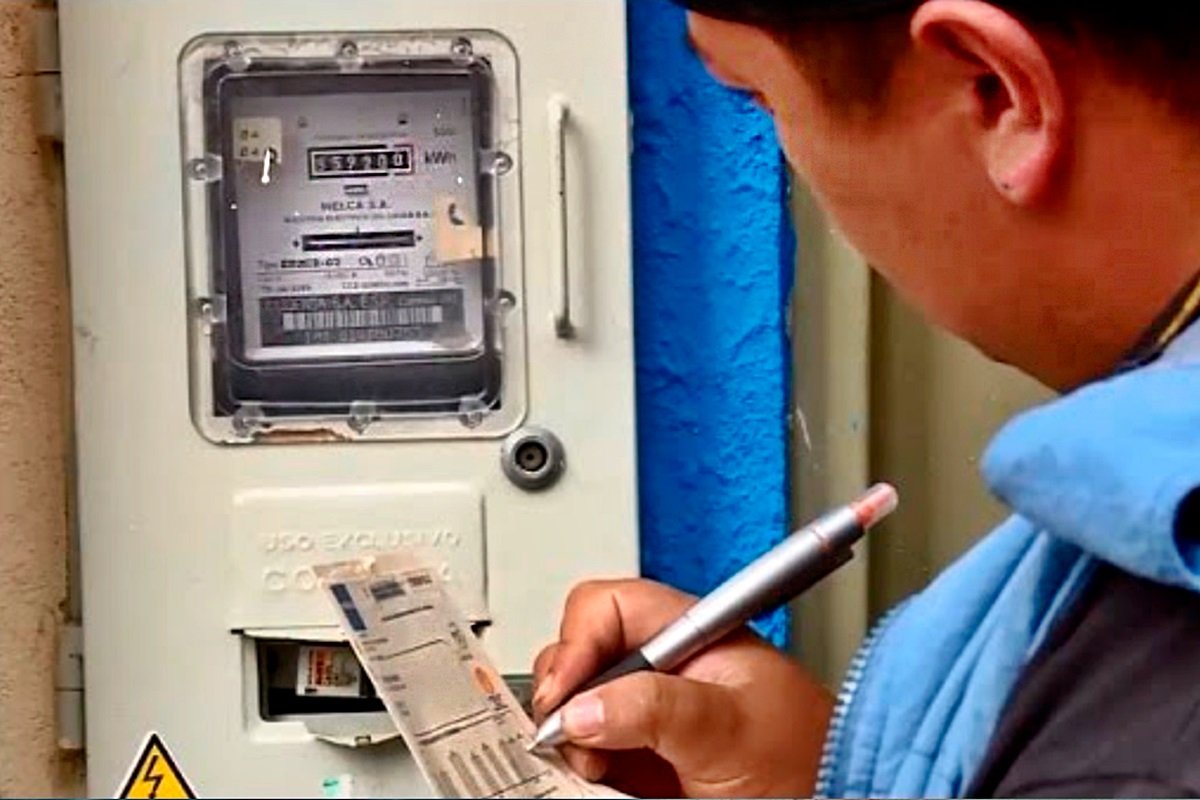 Desde el gremio denunciaron agersionee en los controles de medidores