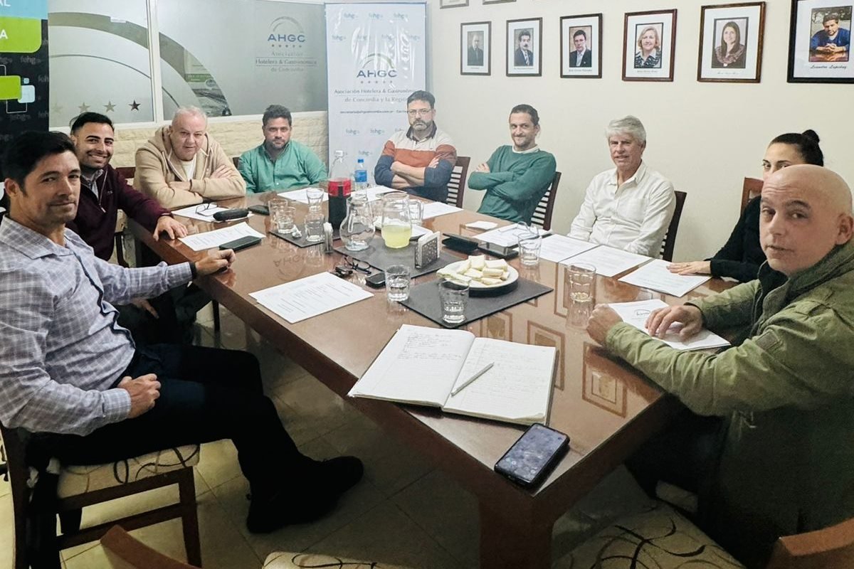 La nueva comisi&oacute;n directiva de la Asociaci&oacute;n Hotelera y Gastron&oacute;mica local