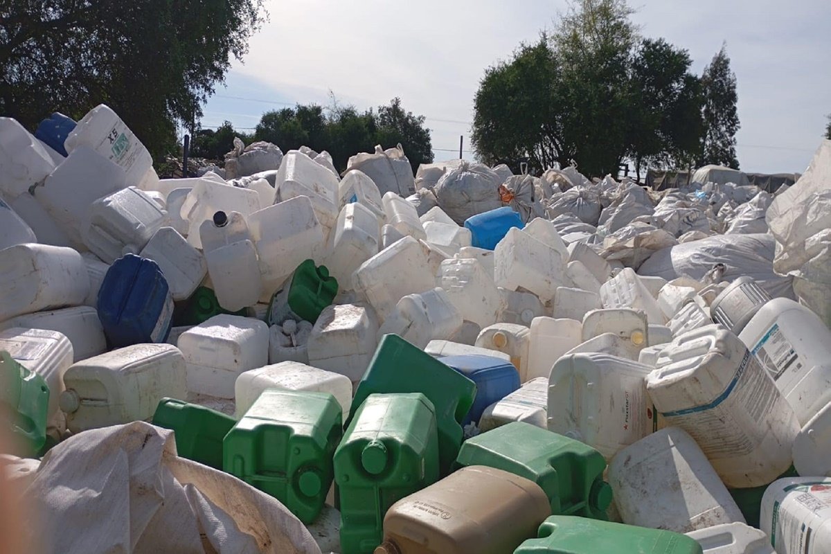 El tránsito informal de los mismos está penado por la ley.