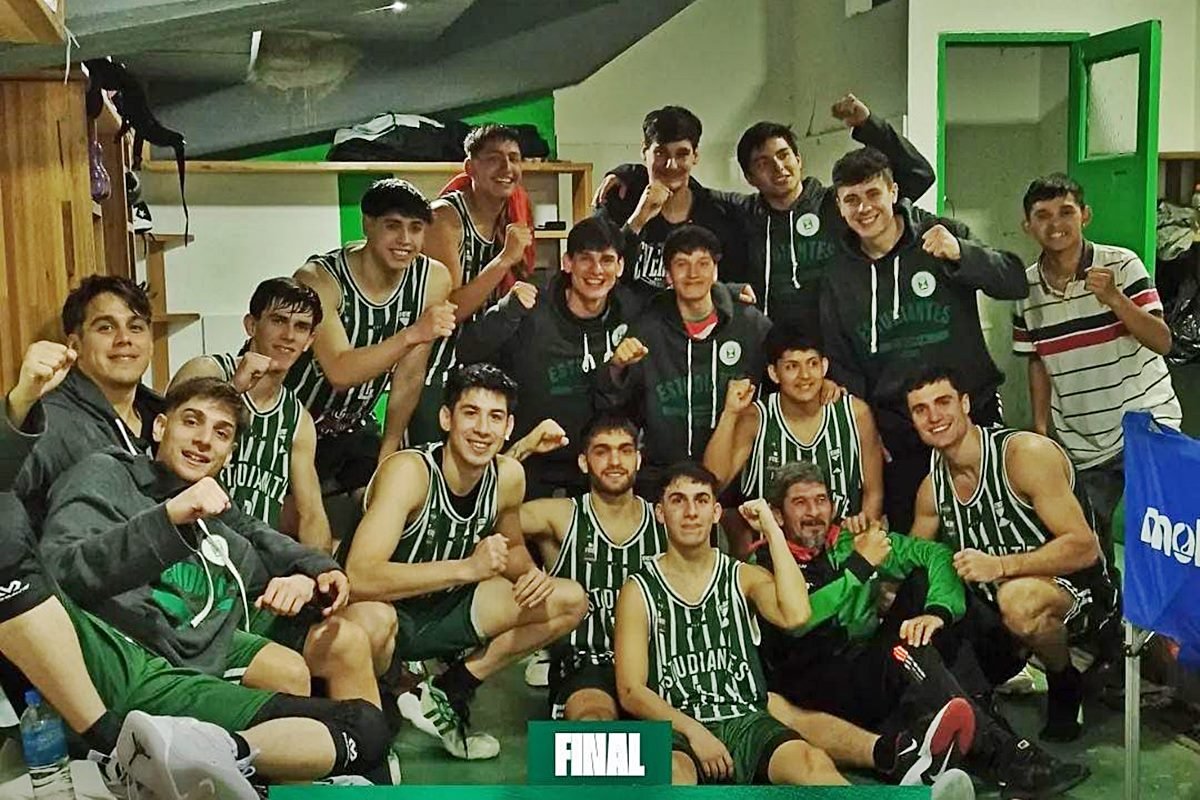 Estudiantes gan&oacute; en su casa.