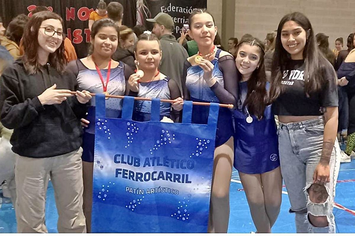 Patinadoras representaron al club Ferrocarril. Patinadoras representaron al club Ferrocarril.