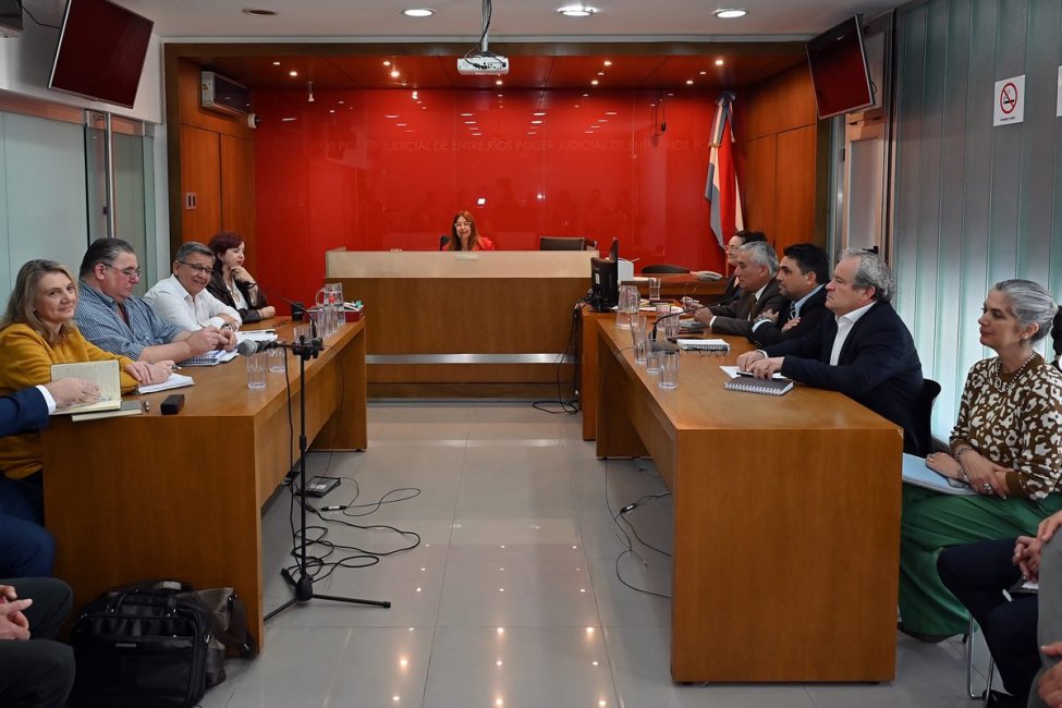 El gobierno presentó su nueva oferta salarial docente y destaca que “compensa la pérdida del poder adquisitivo"