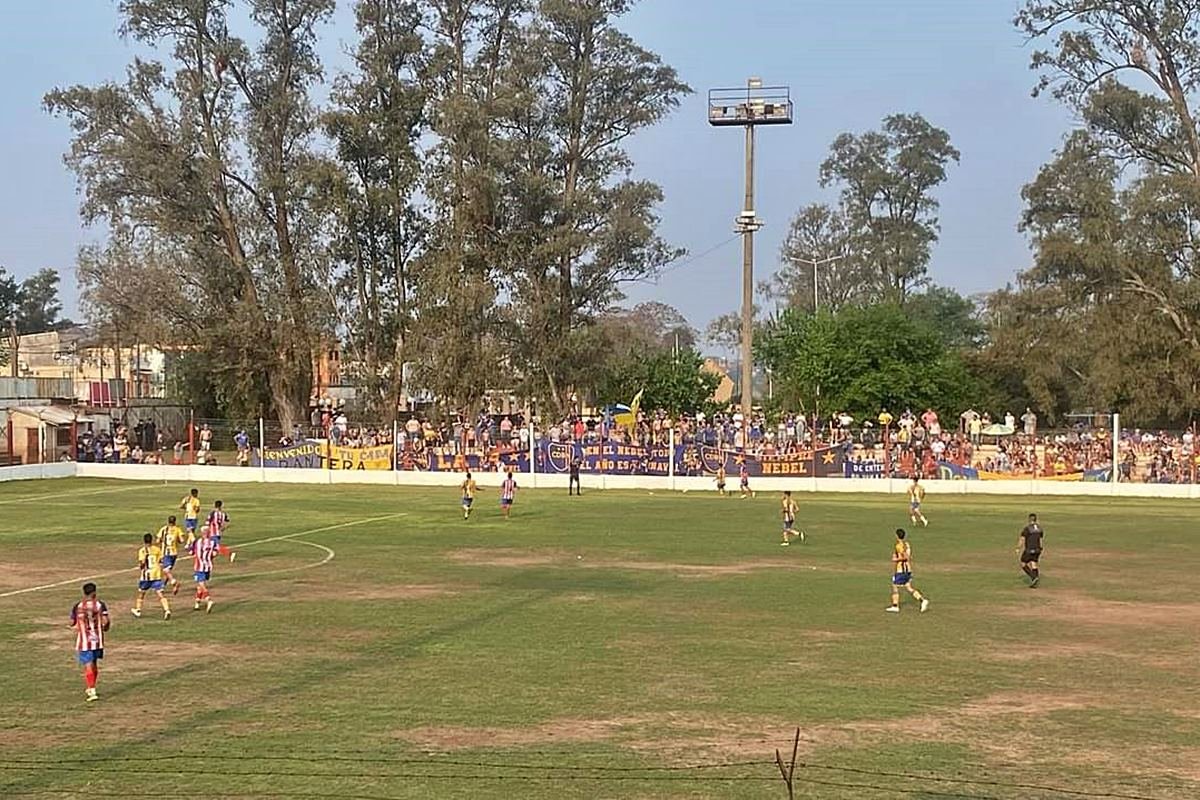 Las distintas ubicaciones del Torneo Ulises se defini&oacute; en la cancha de Libertad.
