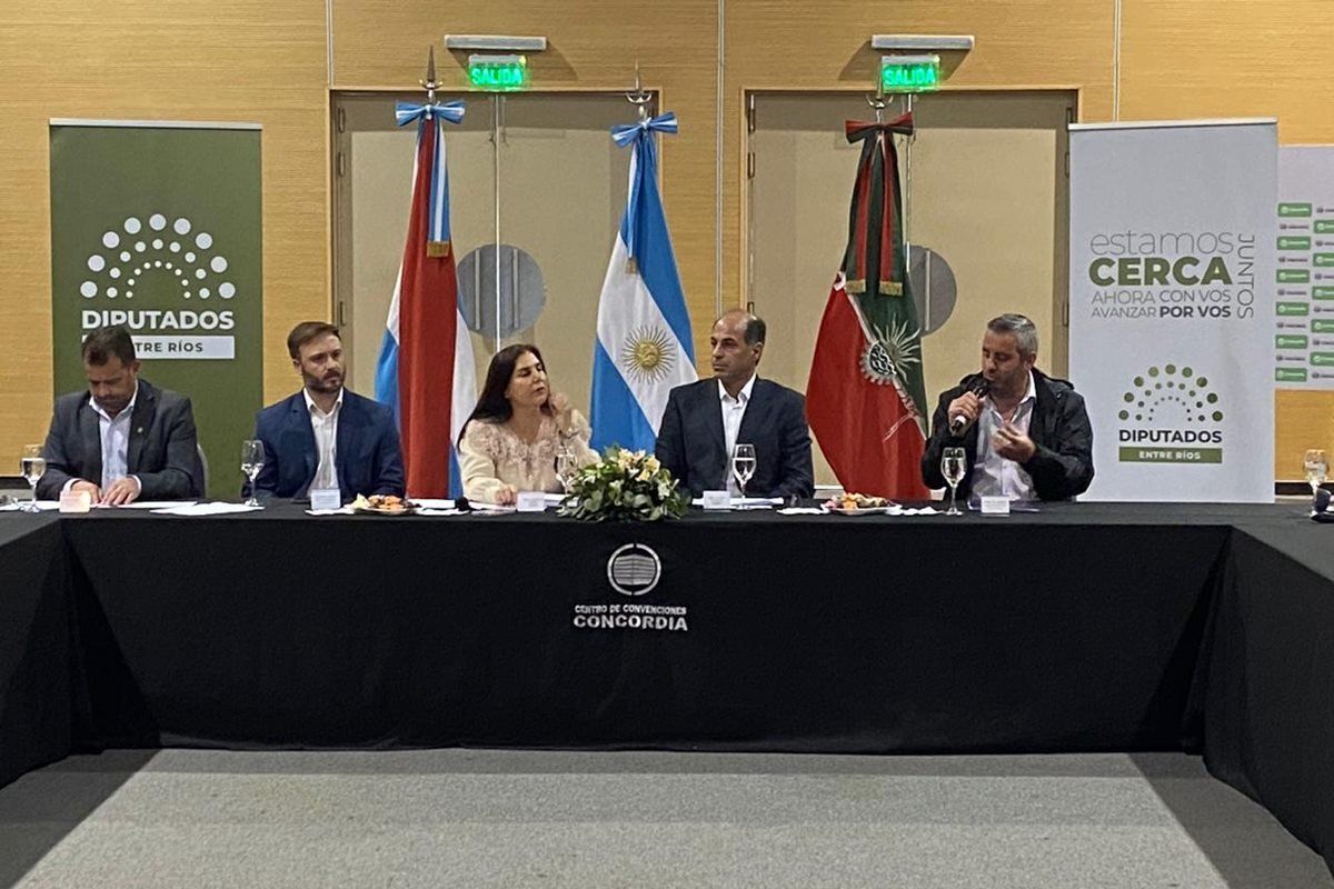 La reuni&oacute;n se desarroll&oacute; durante la ma&ntilde;ana de este martes en Concordia.