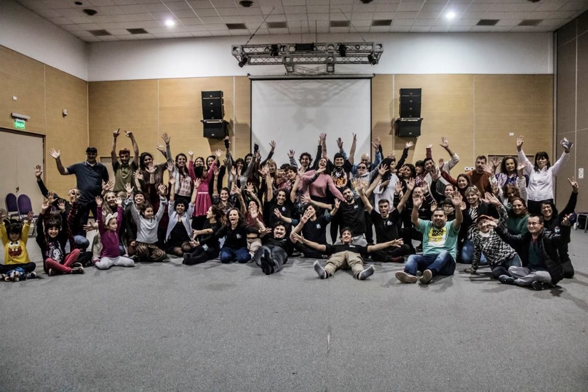 Parte de la esucela de Teatro en una actividad desarrollada en el CCC.