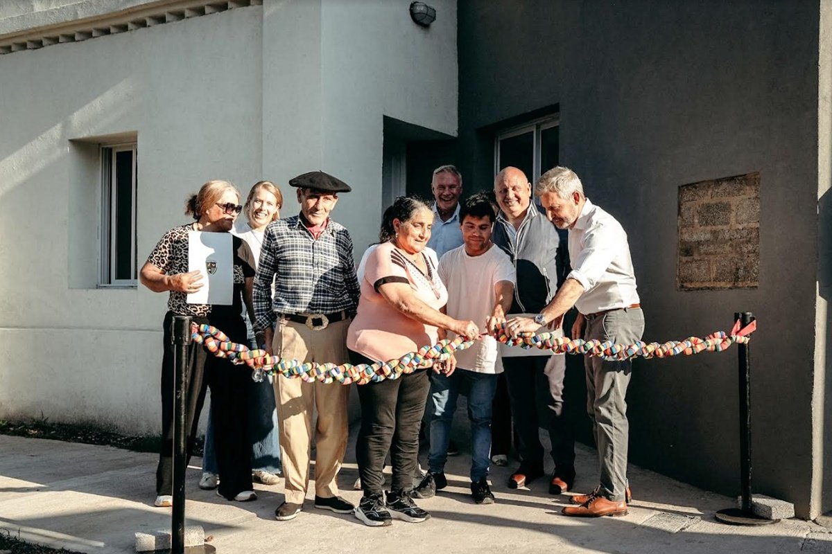 El gobernador participó de la inauguración del complejo. El gobernador participó de la inauguración del complejo.