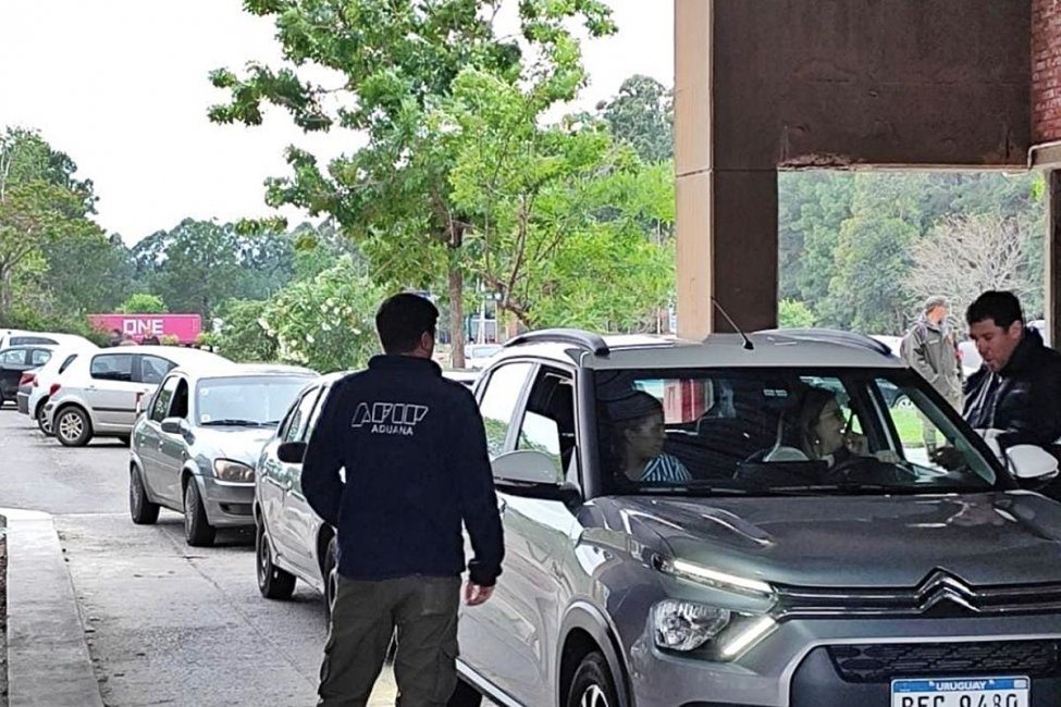 Trabajadores de Aduana endurecen las medidas de fuerza para esta semana que comienza