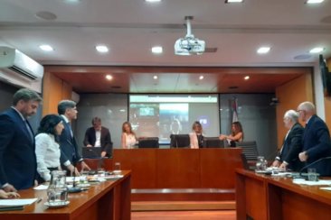 Los fiscales expusieron que Urribarri podría fugarse por el río Uruguay. Los fiscales expusieron que Urribarri podría fugarse por el río Uruguay.
