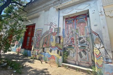 La ex sede de calle Sarmiento que fue vendida a un precio irrisorio. La ex sede de calle Sarmiento que fue vendida a un precio irrisorio.