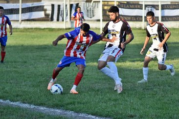 Este fin de semana vuelve el fútbol local Este fin de semana vuelve el fútbol local