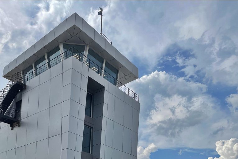 La Asociaci&oacute;n Hotelera se mostr&oacute; contraria a &ldquo;las designaciones a dedo&rdquo; en la conducci&oacute;n del nuevo aeropuerto