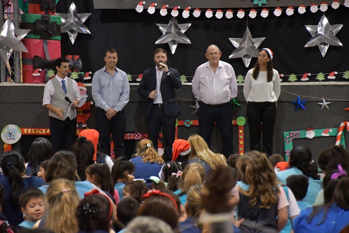 Se busca &ldquo;que cada vez haya m&aacute;s ni&ntilde;os que puedan asistir", remarc&oacute; Azcu&eacute;.
