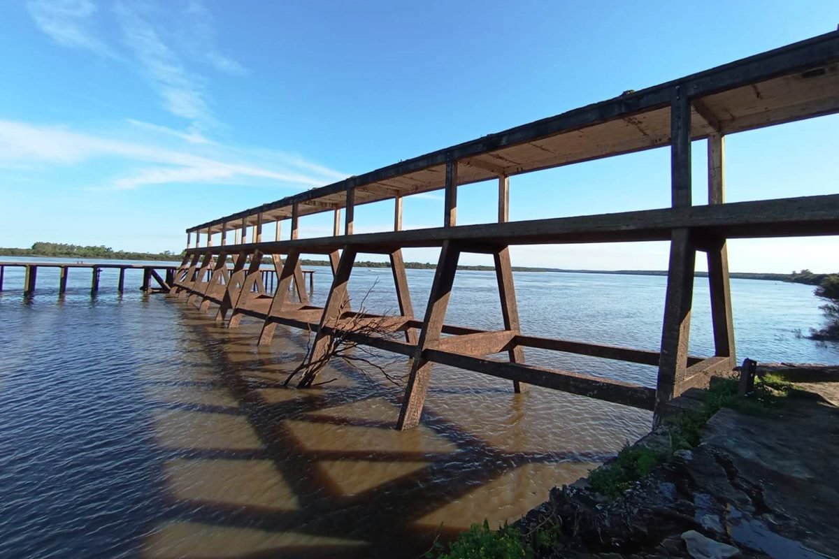 Actual muelle del puerto de Benito Leger&eacute;n