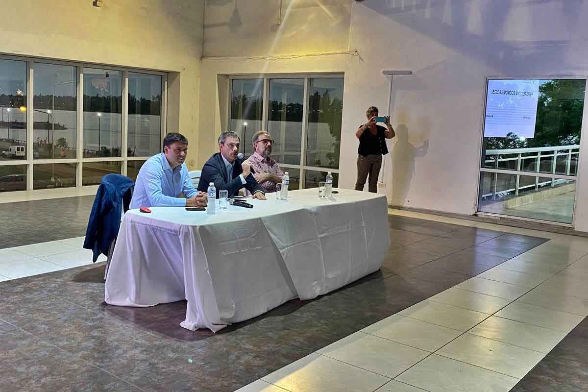 El encuentro se llevó a cabo durante la noche de este viernes, en Concordia.