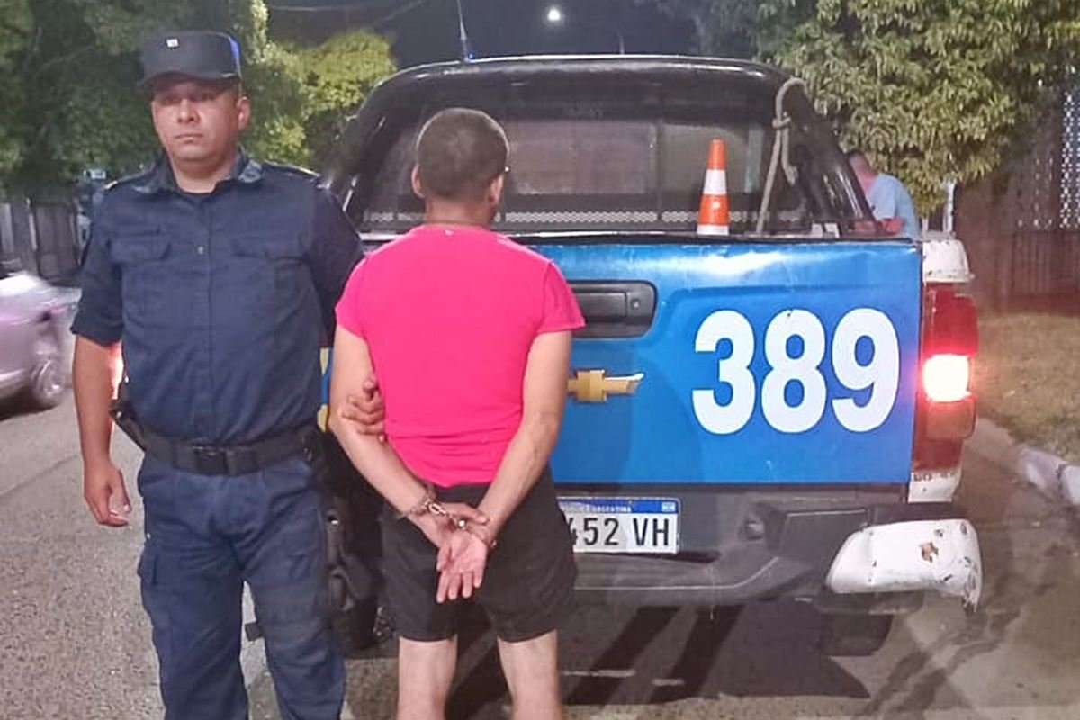 El hombre fue detenido y puesto a disposici&oacute;n de las autoridades judiciales.