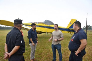 Se estableció el protocolo para el uso del avión hidrante. Se estableció el protocolo para el uso del avión hidrante.