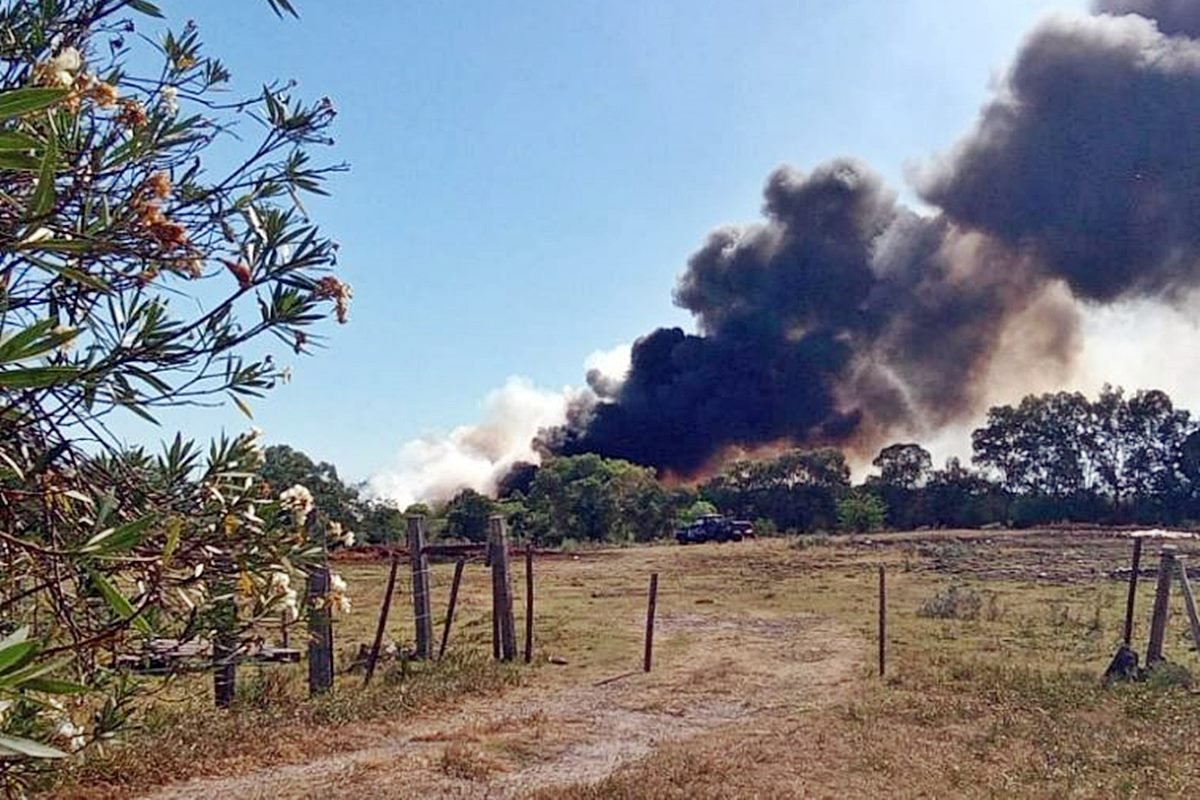 El incendio en Salto afect&oacute; tambi&eacute;n a la costa argentina