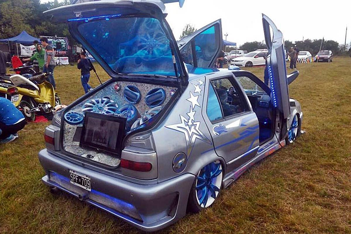 Expo Tunning en Los Charr&uacute;as