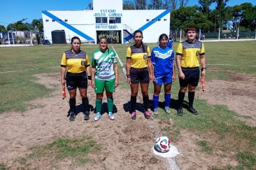 Estudiantes y Santa María se enfrentan en el Estadio Ciudad de Concordia. Estudiantes y Santa María se enfrentan en el Estadio Ciudad de Concordia.