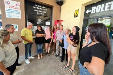 Los trabajadores realizaron una asamblea y definieron la medida de fuerza. Los trabajadores realizaron una asamblea y definieron la medida de fuerza.