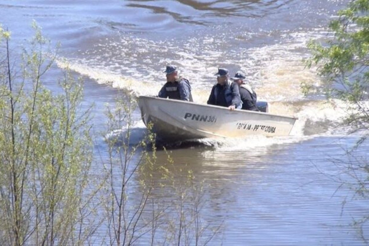 La víctima se encontraba con un amigo, al momento del hecho.