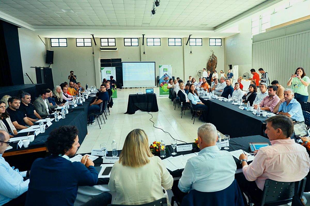 Reuni&oacute;n de municipios turisticos en Gualeguay.