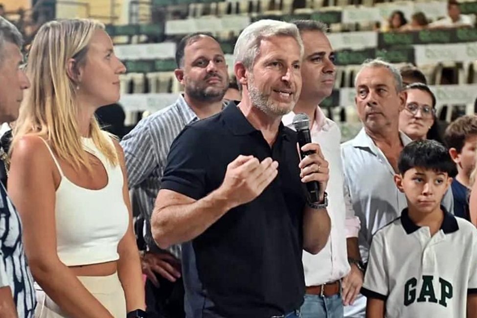 El primer respaldo a Francisco Azcué en la interna de la UCR llegó desde Gualeguaychú