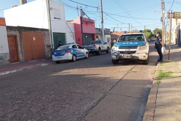 El delincuente fue interceptado por personal de la Comisaría 1°. El delincuente fue interceptado por personal de la Comisaría 1°.