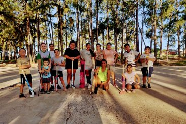 Clases gratuitas de Hockey en el Polideportivo Víctor Oppel Clases gratuitas de Hockey en el Polideportivo Víctor Oppel