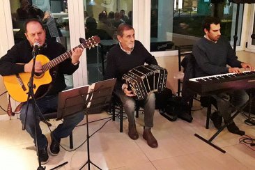 Bordoy, Salvador y Kauffman conforman el Trio Azul. Bordoy, Salvador y Kauffman conforman el Trio Azul.