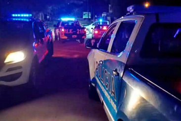 El despliegue policial permitió detener a los sospechosos. El despliegue policial permitió detener a los sospechosos.
